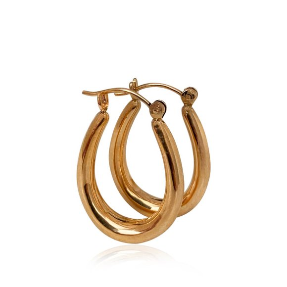 Medium Oval Hoops in 14k Yellow Gold